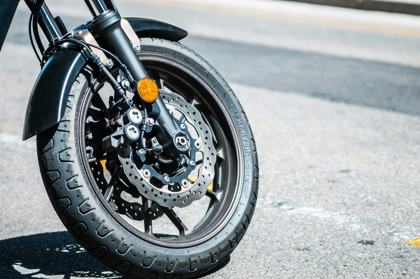 Why You Shouldn’t Use Motorcycle Tires That Are Too Big or Small