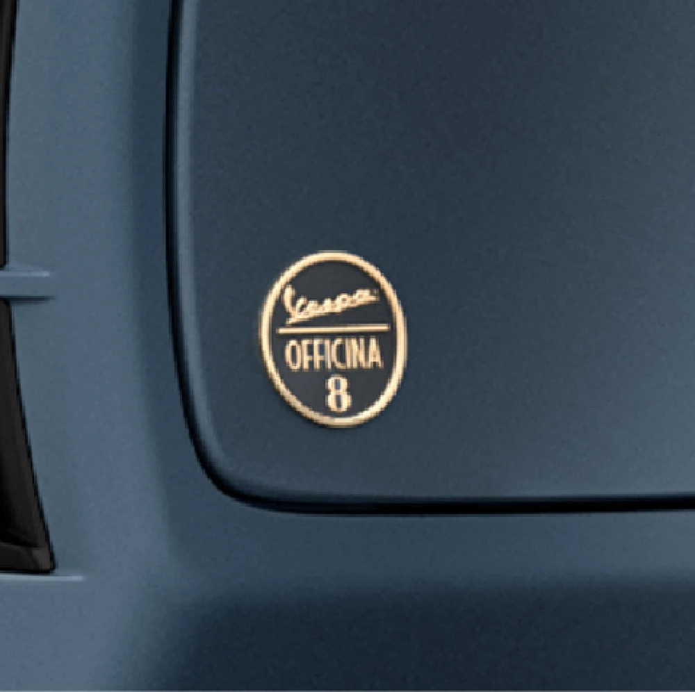 Dedicated logo plate